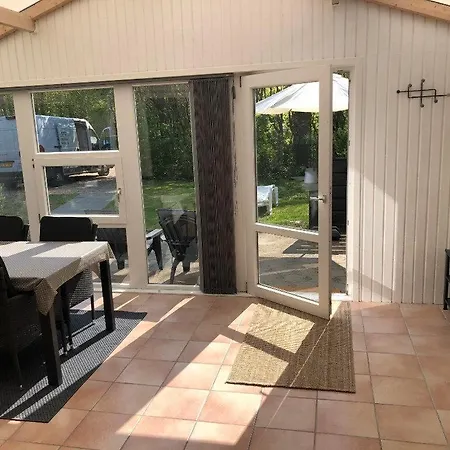 펜션 Awesome In V With 2 Bedrooms, Internet And Sauna