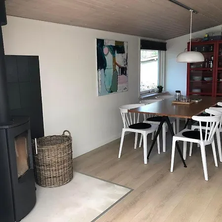 펜션 Awesome In V With 2 Bedrooms, Internet And Sauna *