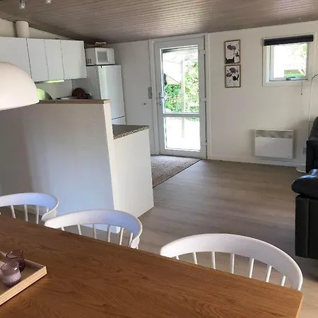 Awesome In V With 2 Bedrooms, Internet And Sauna 펜션